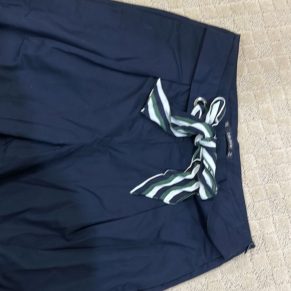 Zara pants. Size medium - Picture 2 of 2